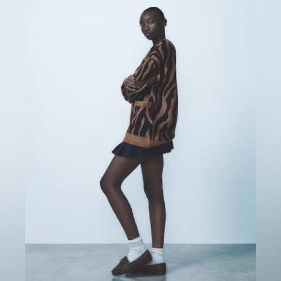 ZARA ANIMAL PRINT JACQUARD KNIT CARDIGAN - Picture 3 of 10